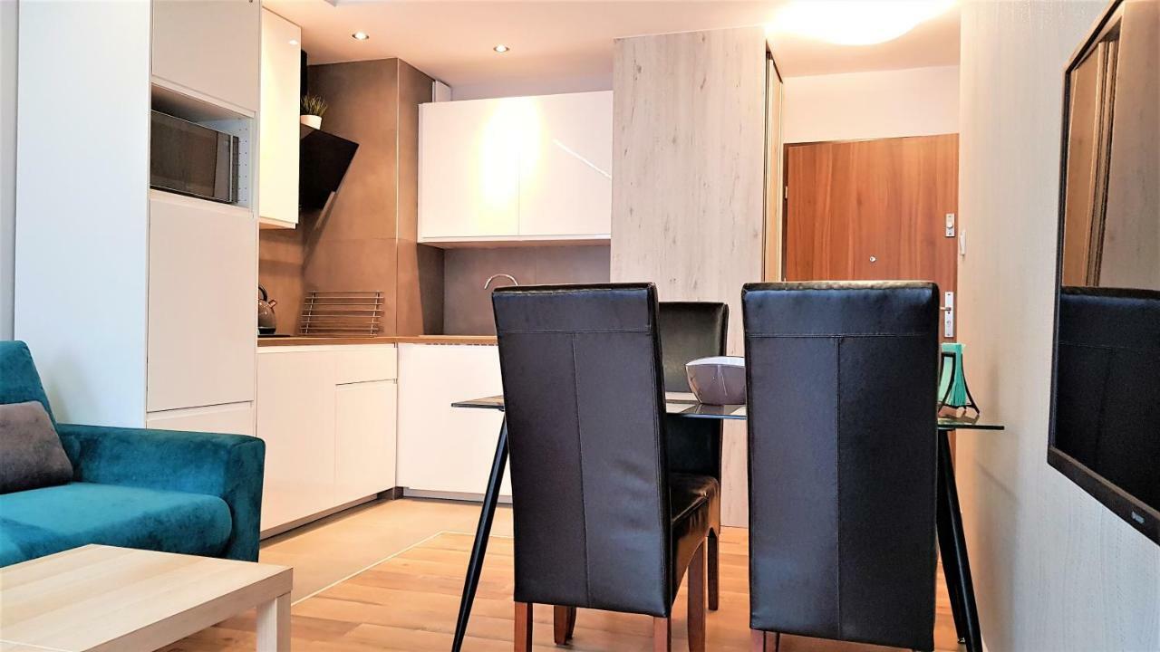 Apartament B&F Poznan Business & Family Nalkowskiej Luaran gambar
