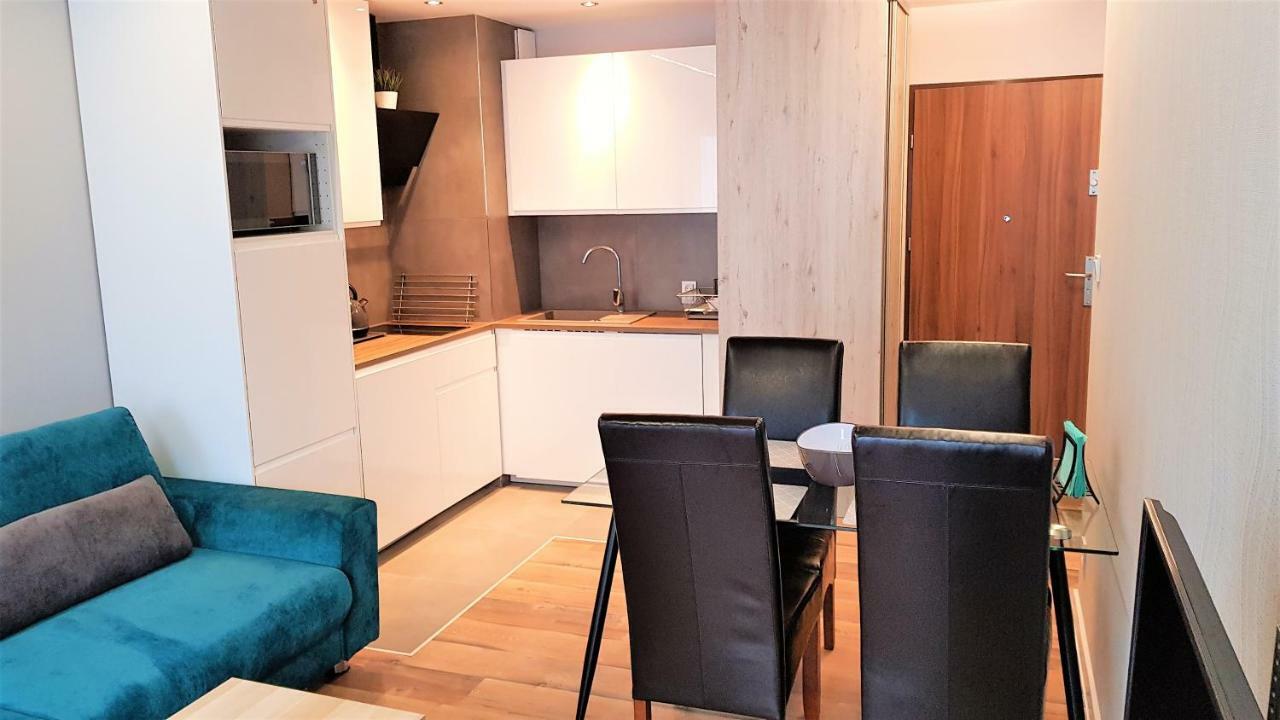 Apartament B&F Poznan Business & Family Nalkowskiej Luaran gambar