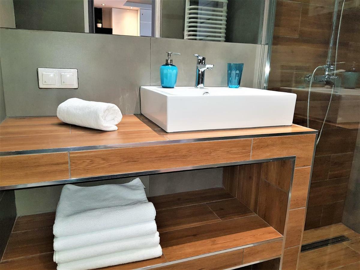 Apartament B&F Poznan Business & Family Nalkowskiej Luaran gambar